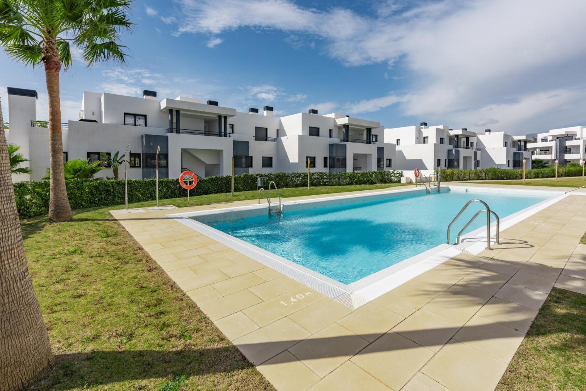 Top Casares Golf Apartment Luaran gambar